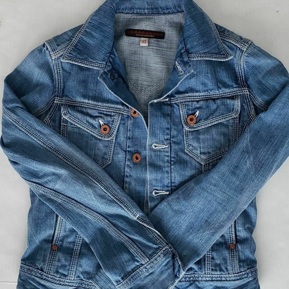 AG Women's Size XS Jean Jacket the Precious Blue